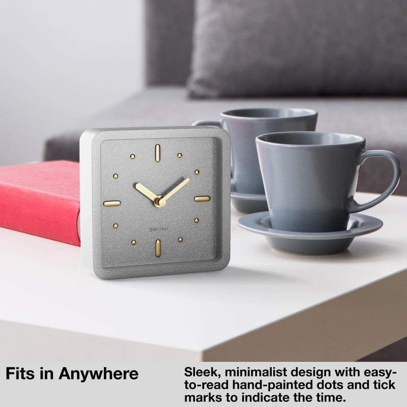 Driini ساعة مكتب ورف درييني الحديثة من منتصف القرن (رمادي وذهبي) - تعمل بالبطارية مع حركة تناظرية صامتة - ساعات طاولة صغيرة للمكتب - مثالية للرف، الطاولة الجانبية، سطح المكتب أو منضدة السرير - Image 3